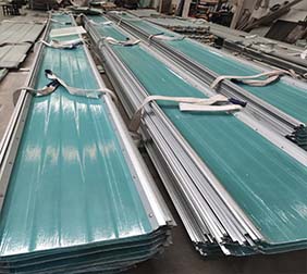 金属锁边采光板